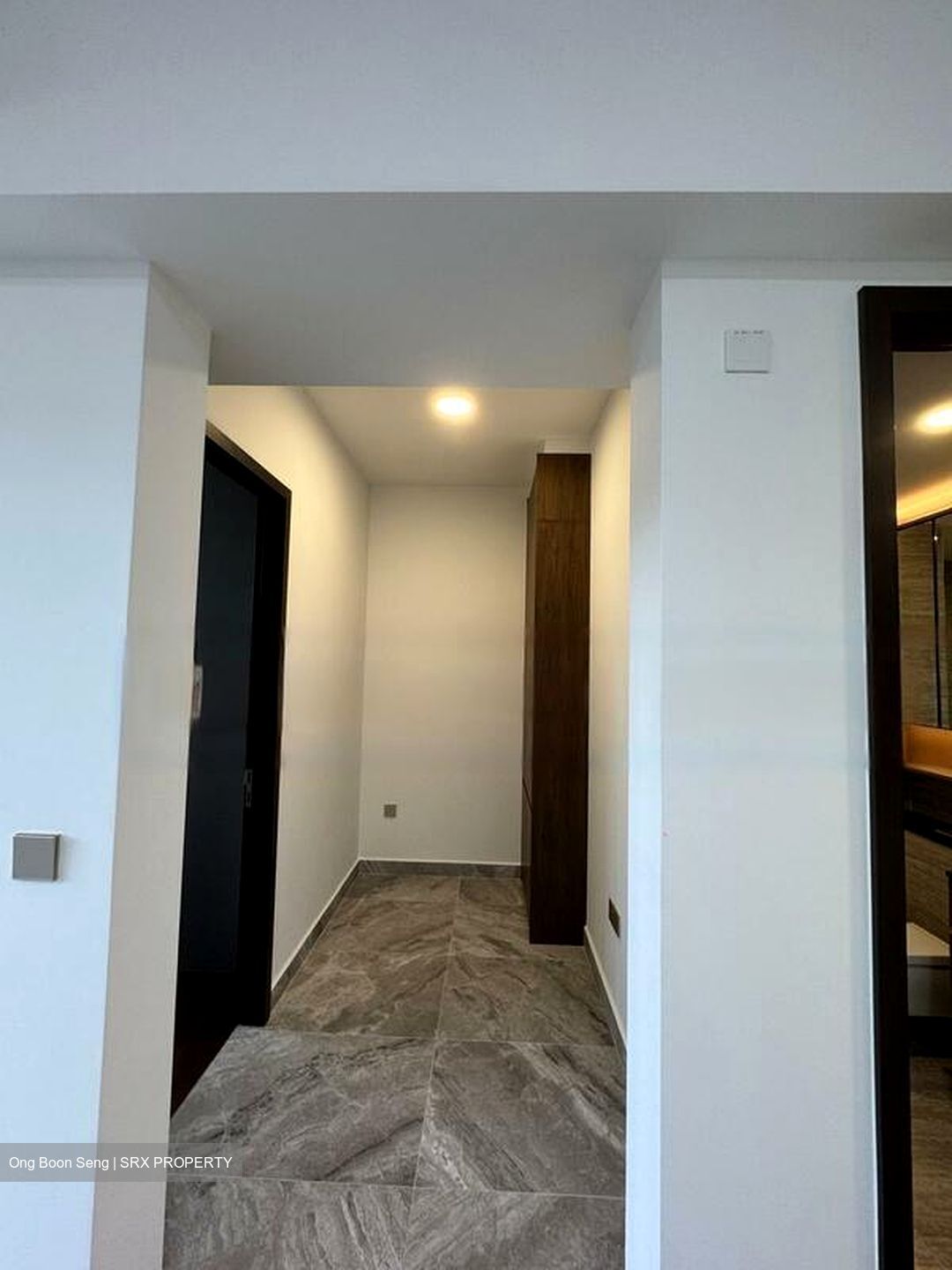 The Commodore (D27), Condominium #449903501